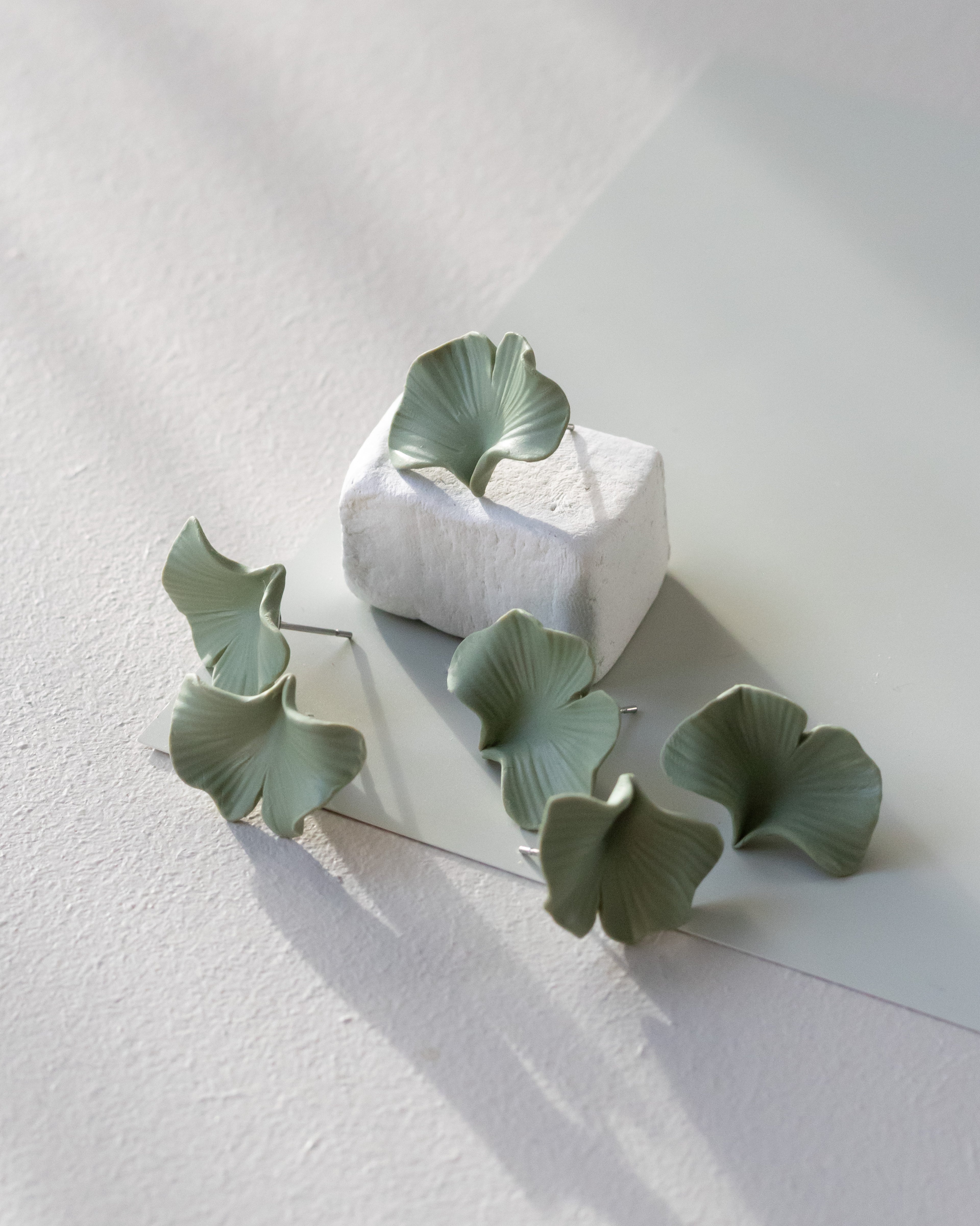 Gingko Studs