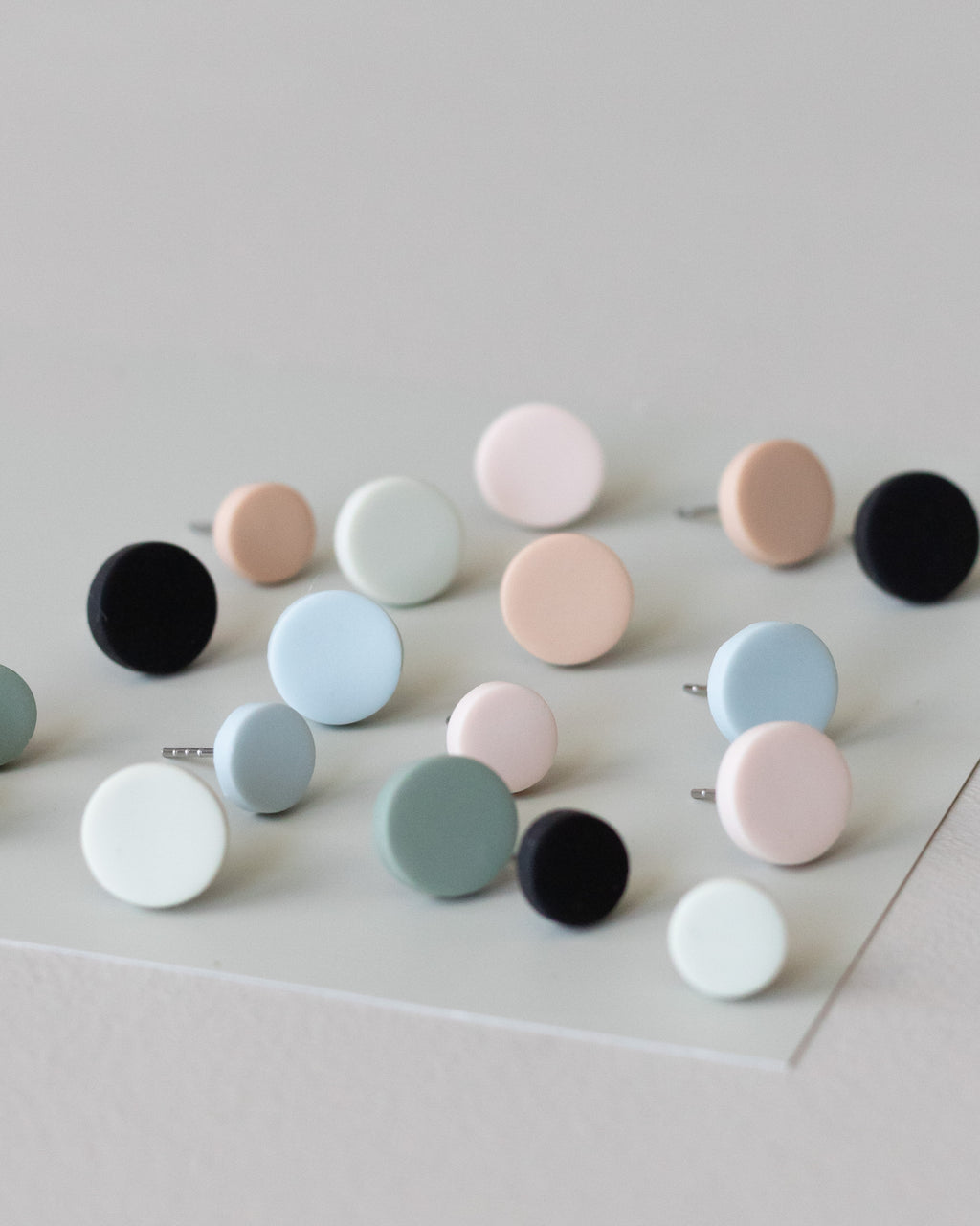 Dots